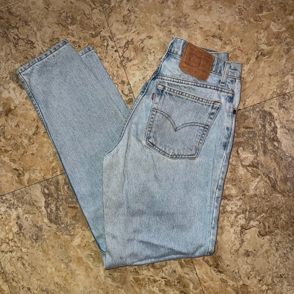 Vintage Levi’s 550 Relaxed Fit Tapered Leg Women’s Jeans